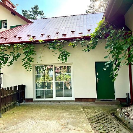 Sosnowy Apartament Józefów 外观 照片