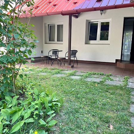 Sosnowy Apartament Józefów 外观 照片